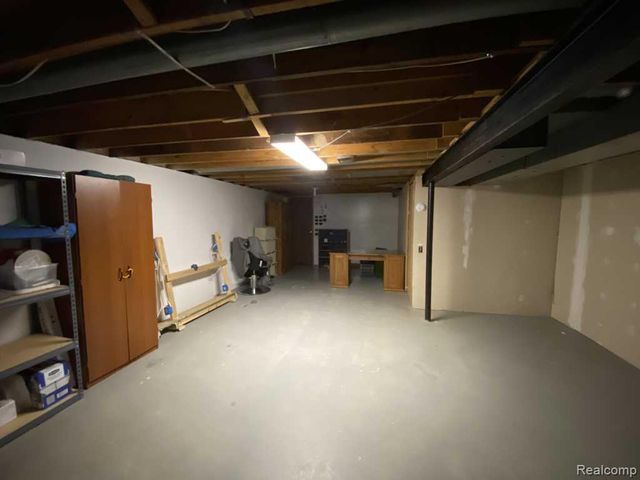 6850 Willow Creek Drive, Canton Charter Township, MI 48187