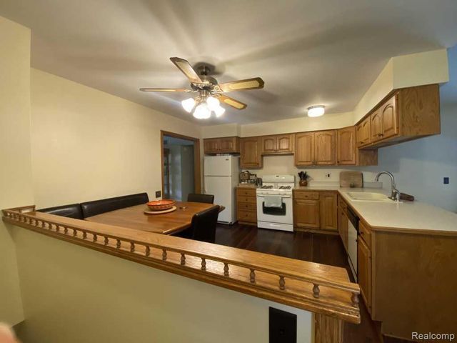 6850 Willow Creek Drive, Canton Charter Township, MI 48187