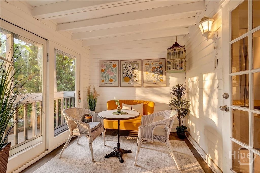 Image 19 of property listing at 509 E Jones Street, Savannah, GA 31401