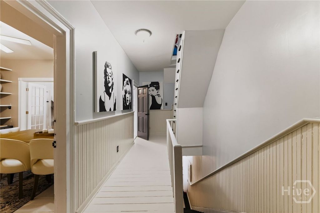 Image 22 of property listing at 509 E Jones Street, Savannah, GA 31401