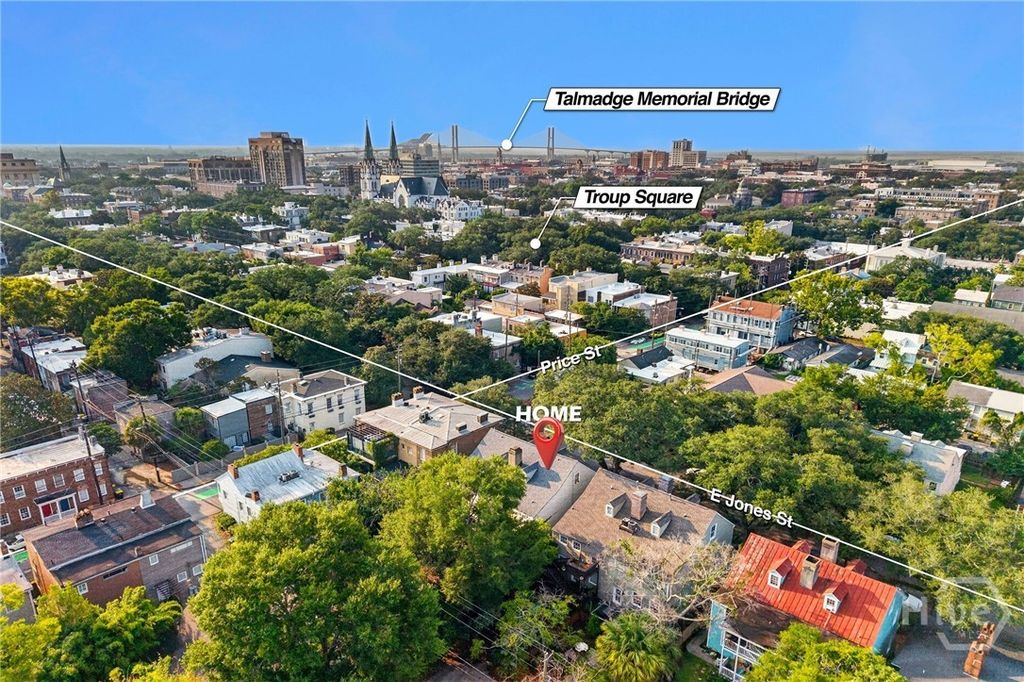 Image 28 of property listing at 509 E Jones Street, Savannah, GA 31401
