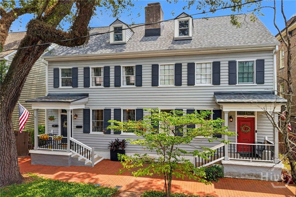 Image 30 of property listing at 509 E Jones Street, Savannah, GA 31401