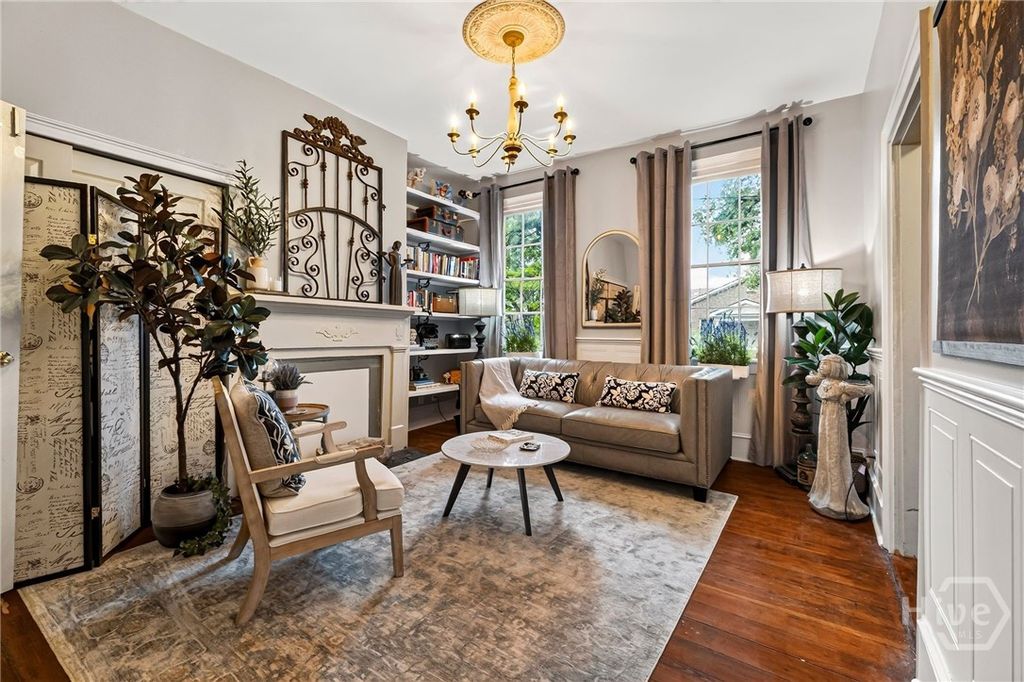 Image 39 of property listing at 509 E Jones Street, Savannah, GA 31401