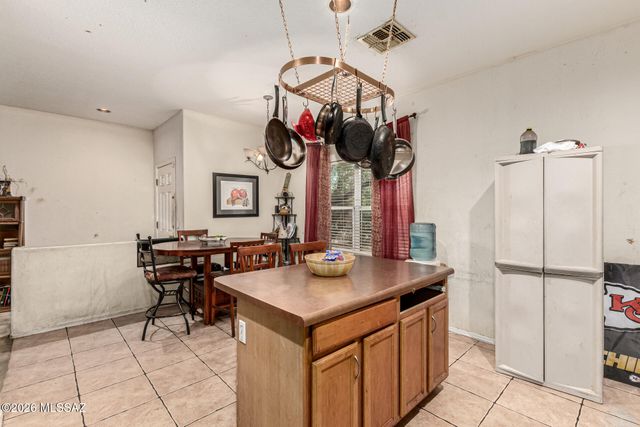 109 E Oracle Oak Street, Sahuarita, AZ 85629