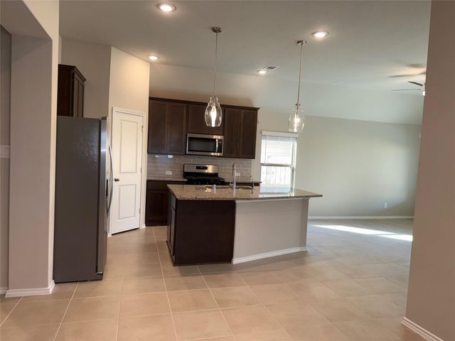 31965 Retama Ranch Ln, Spring, TX 77386