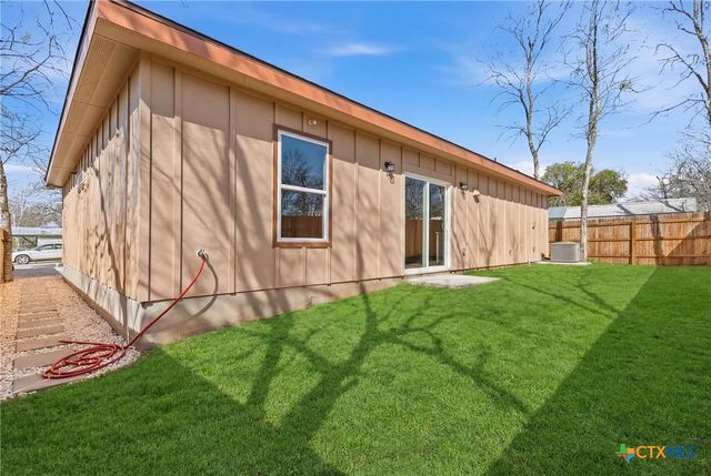 209 Troell Street, Seguin, TX 78155