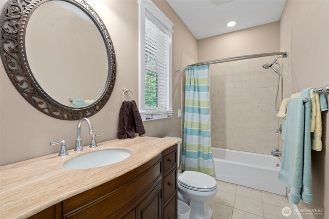 6205 139th Lane SW, Rochester, WA 98579