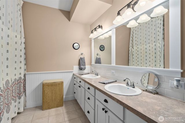 6205 139th Lane SW, Rochester, WA 98579