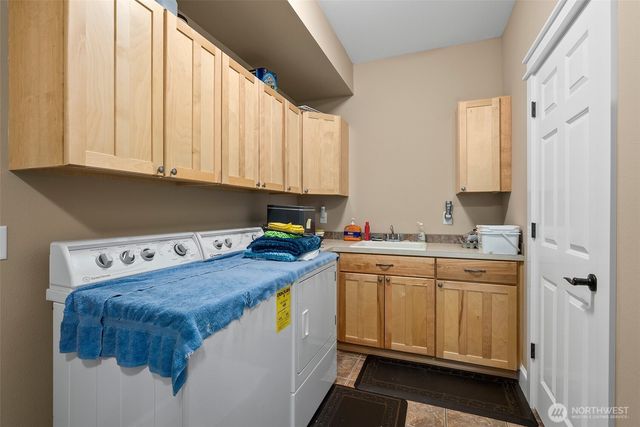 6205 139th Lane SW, Rochester, WA 98579