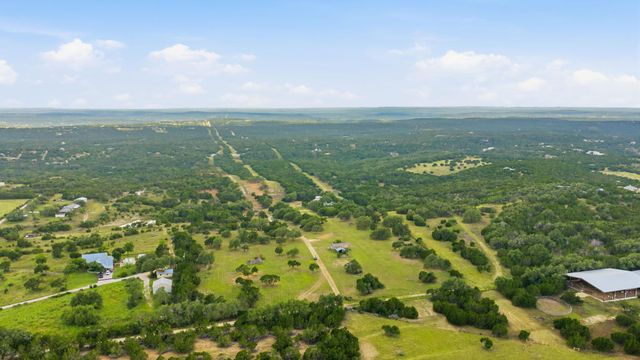 3230 W Fitzhugh RD, Dripping Springs, TX 78620