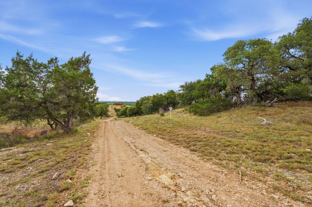 3230 W Fitzhugh RD, Dripping Springs, TX 78620