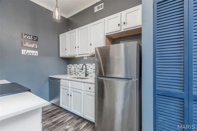 1523 S 10th Street 212, St Louis, MO 63104