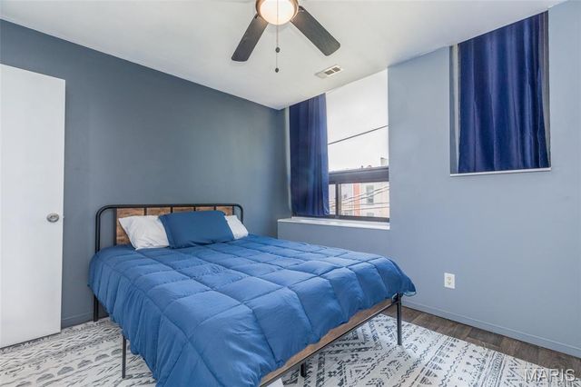 1523 S 10th Street 212, St Louis, MO 63104