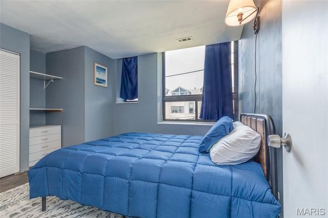 1523 S 10th Street 212, St Louis, MO 63104