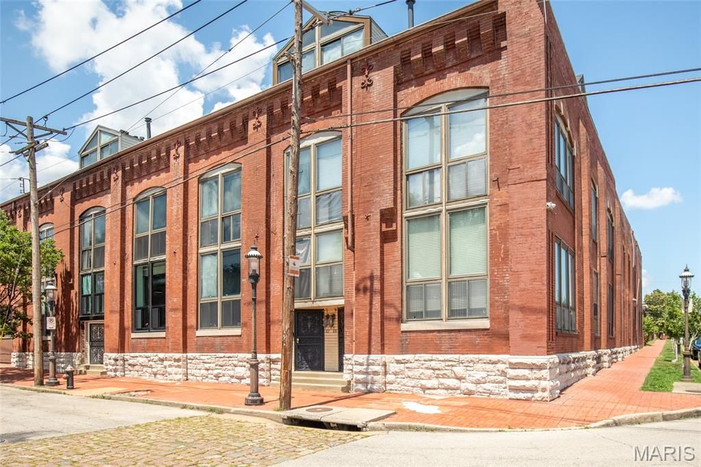 1523 S 10th Street 212, St Louis, MO 63104