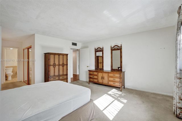 4751 NW 21st St 303, Lauderhill, FL 33313