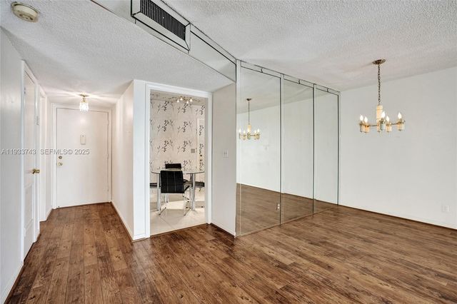 4751 NW 21st St 303, Lauderhill, FL 33313