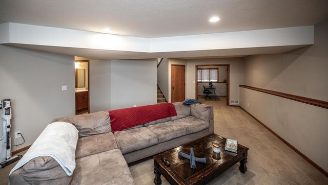 3897 Odyssey Drive SW, Rochester, MN 55902