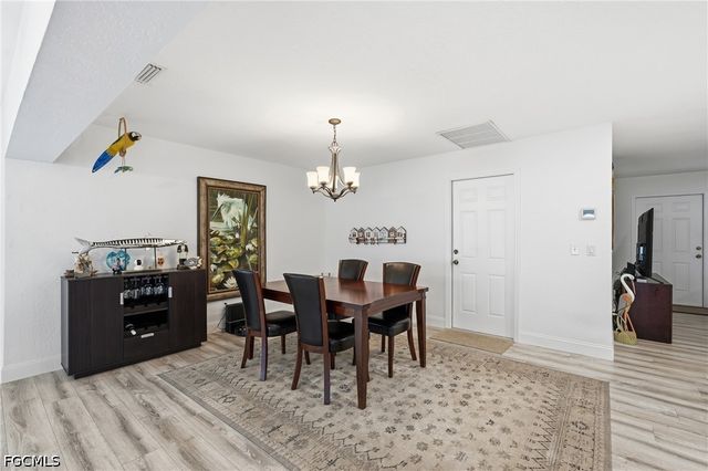 2045 SE 28th ST, Cape Coral, FL 33904