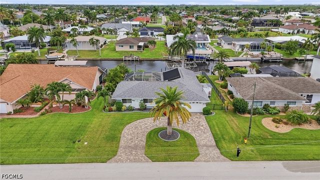 2045 SE 28th ST, Cape Coral, FL 33904