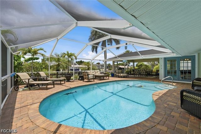 2045 SE 28th ST, Cape Coral, FL 33904