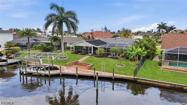 2045 SE 28th ST, Cape Coral, FL 33904