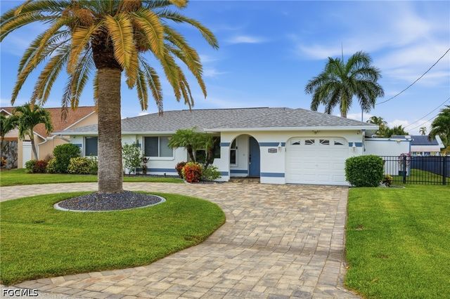 2045 SE 28th ST, Cape Coral, FL 33904