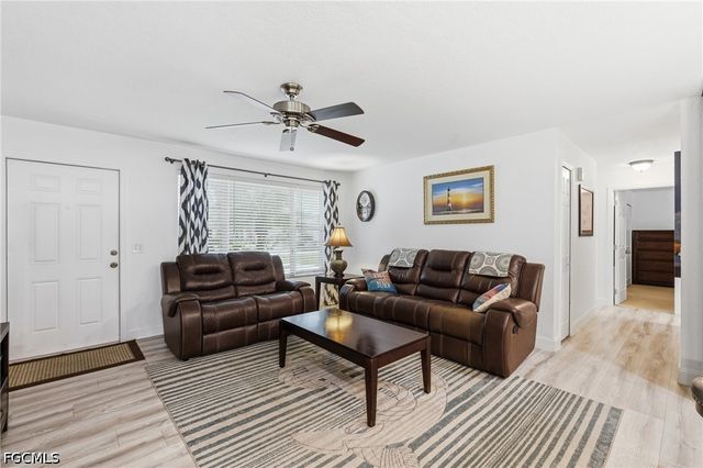 2045 SE 28th ST, Cape Coral, FL 33904
