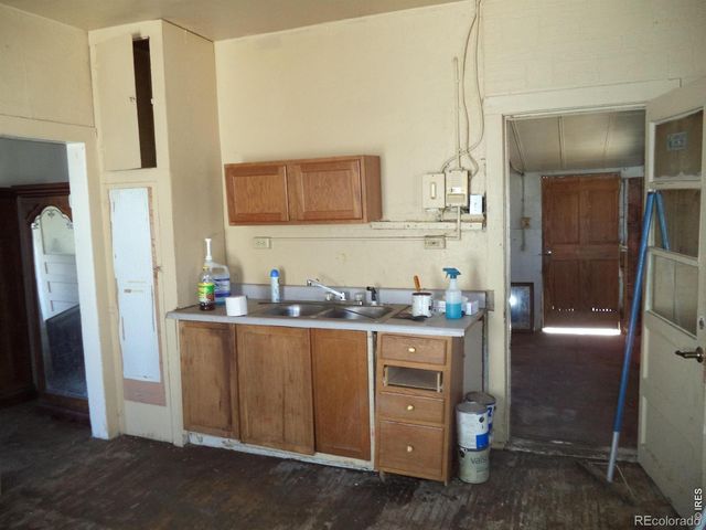 105 12th Street, Greeley, CO 80631