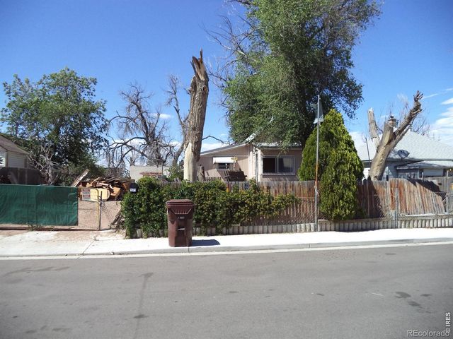 105 12th Street, Greeley, CO 80631