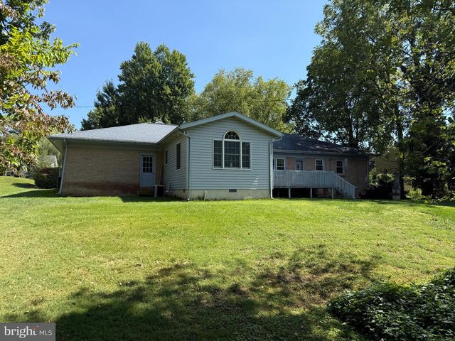 10 GORDON RD, Lancaster, PA 17603