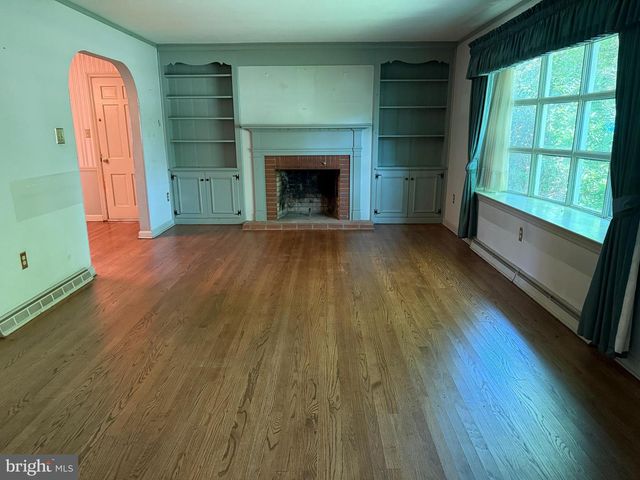10 GORDON RD, Lancaster, PA 17603
