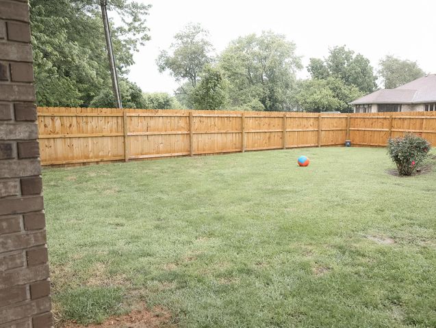 310 E Grant Street, Clever, MO 65631
