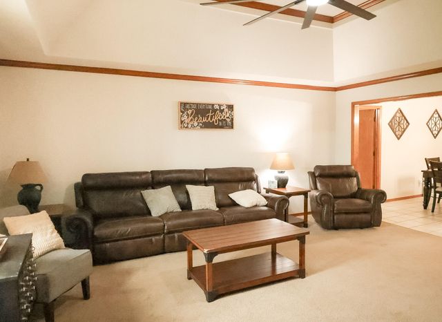 310 E Grant Street, Clever, MO 65631