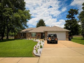 310 E Grant Street, Clever, MO 65631