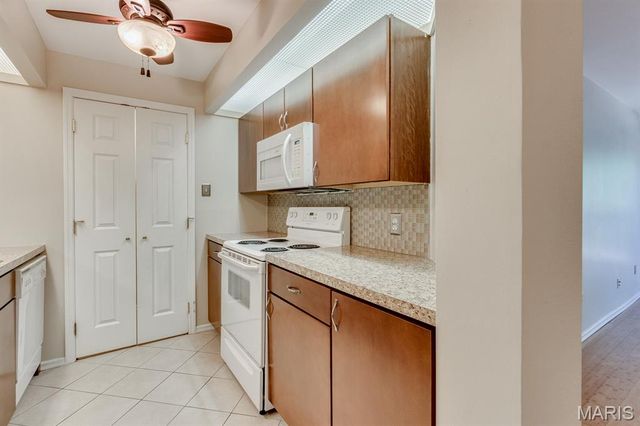 5375 N Kenrick Parke Drive 208, Shrewsbury, MO 63119