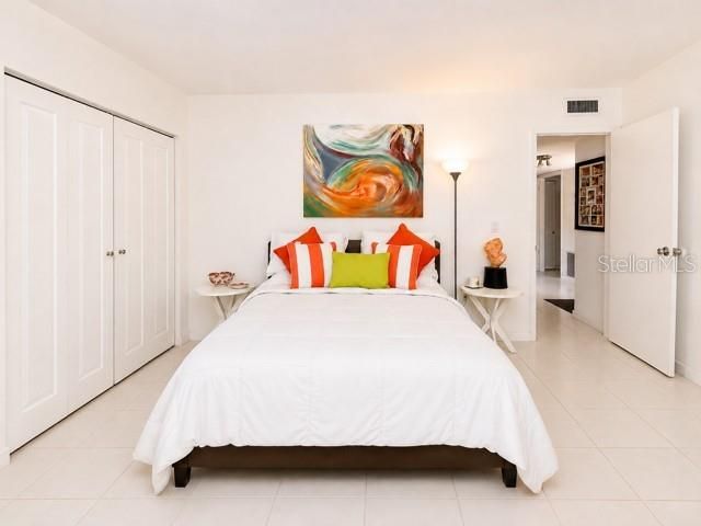 4660 OCEAN BOULEVARD Q, Sarasota, FL 34242