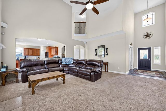 9642 Keeneland Circle, Mont Belvieu, TX 77523
