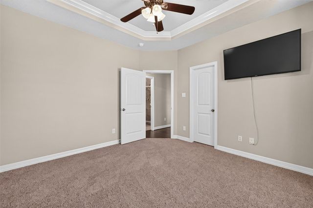 9642 Keeneland Circle, Mont Belvieu, TX 77523