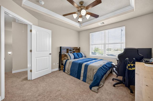 9642 Keeneland Circle, Mont Belvieu, TX 77523