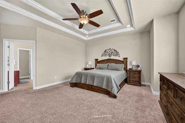 9642 Keeneland Circle, Mont Belvieu, TX 77523