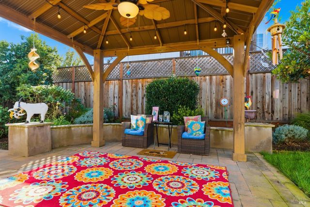 3769 Mocha Ln, Santa Rosa, CA 95403