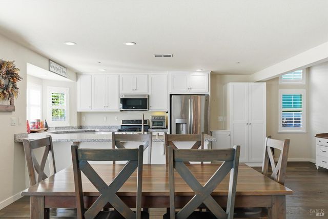 3769 Mocha Ln, Santa Rosa, CA 95403