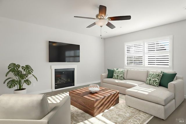 3769 Mocha Ln, Santa Rosa, CA 95403