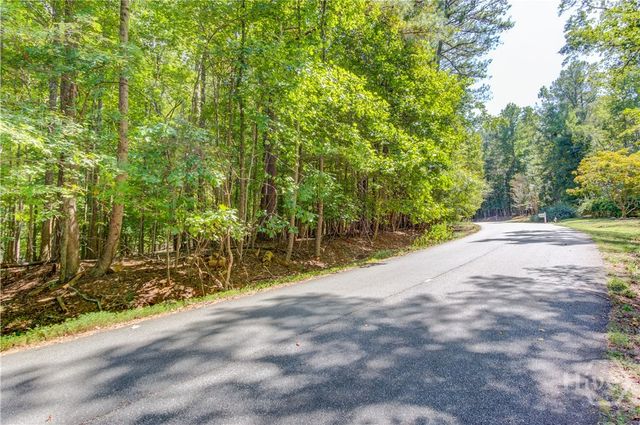 211 Buck Trail, Hoschton, GA 30548