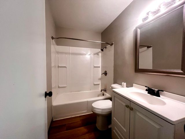 230 S Lucas Street, Junction City, KY 40440