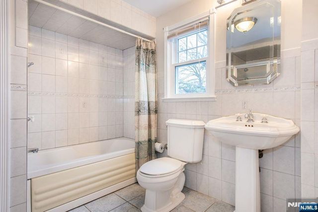 428 Essex Avenue, Bloomfield, NJ 07003