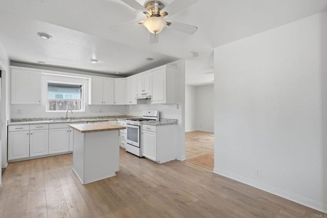 127 Flamingo Drive, Oceanside, CA 92054