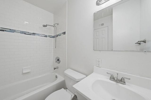 127 Flamingo Drive, Oceanside, CA 92054