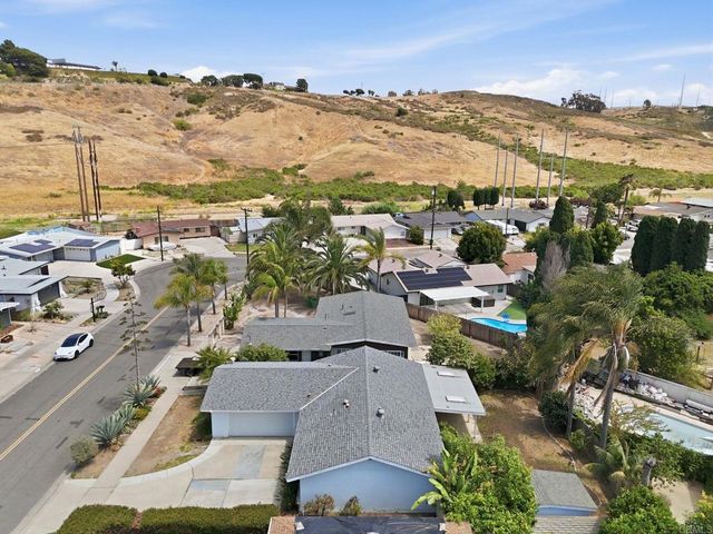 127 Flamingo Drive, Oceanside, CA 92054